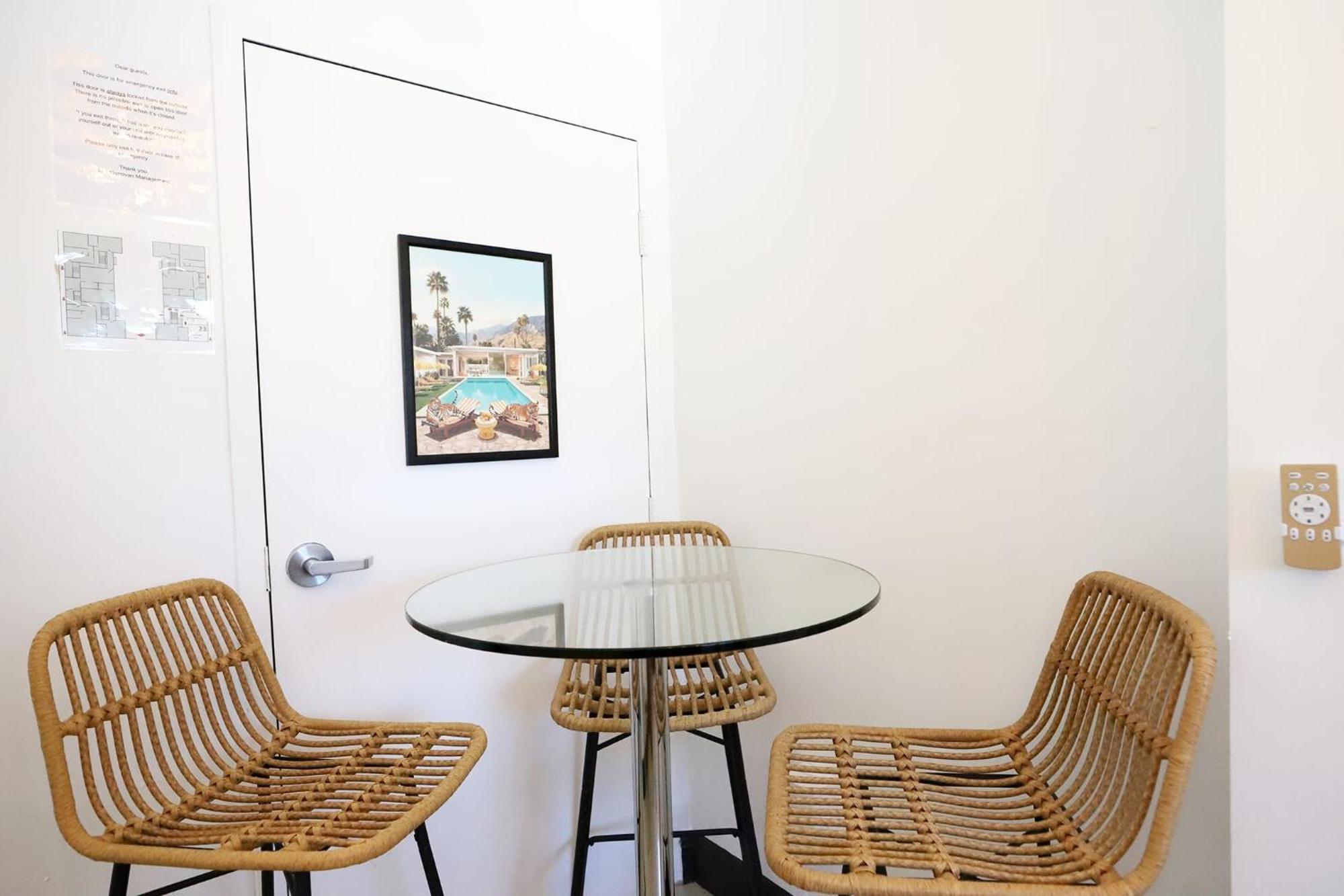 Miami Beach Apartment With Private Patio Free Parking Family Friendly No Pet Fee Exterior photo